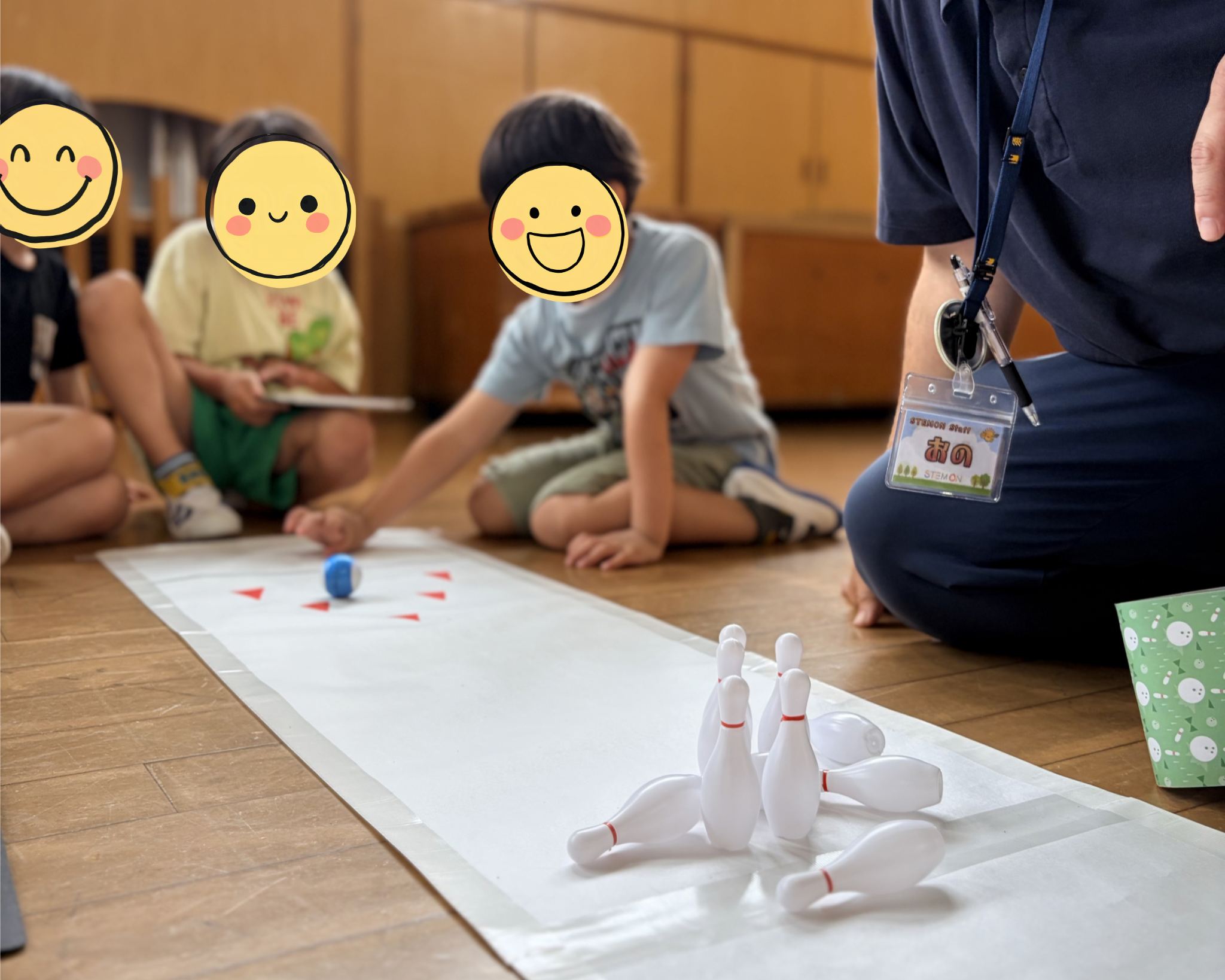 ボウリングチャレンジに挑戦する子どもたちの様子